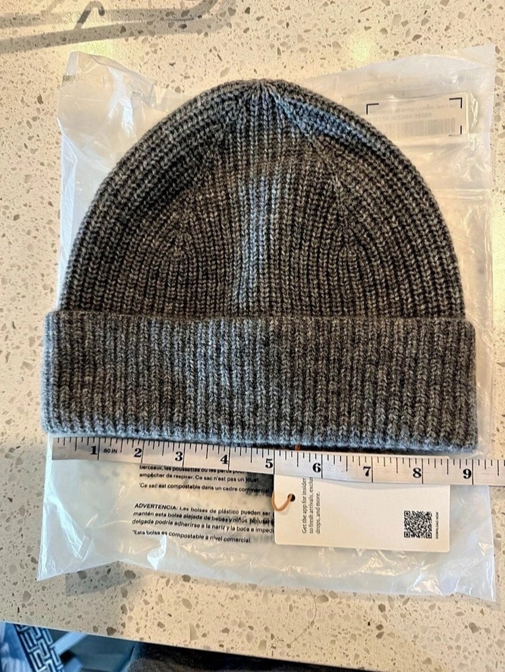 Quince Mongolian Cashmere Ribbed Beanie Cashmere Ribbed Beanie in Black M/L NWT